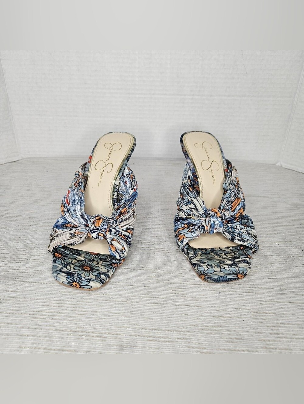 Jessica Simpson Multi Flower Pattern Knot-Twist Heel Sandals - Picture 2 of 6
